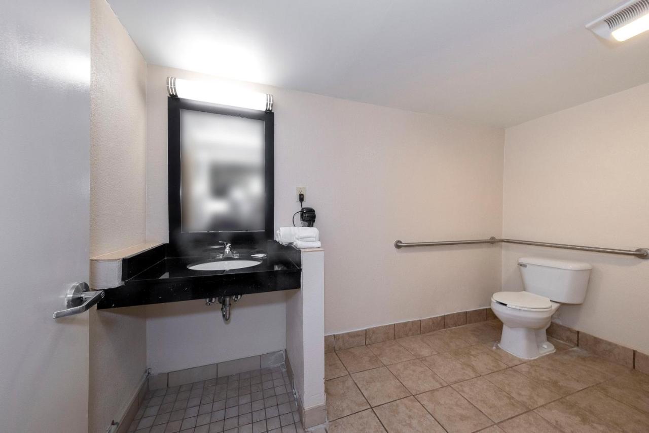 Red Roof Inn Bordentown - Mcguire Afb Dış mekan fotoğraf