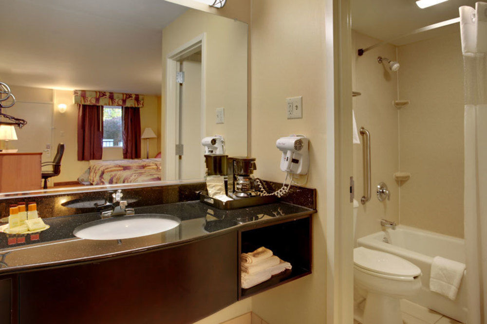 Red Roof Inn Bordentown - Mcguire Afb Dış mekan fotoğraf